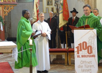 Willkommen im Seelsorgeraum! Pfarrprovisor Xavier Sebastian und Seelsorgeraumleiter Markus Leitinger