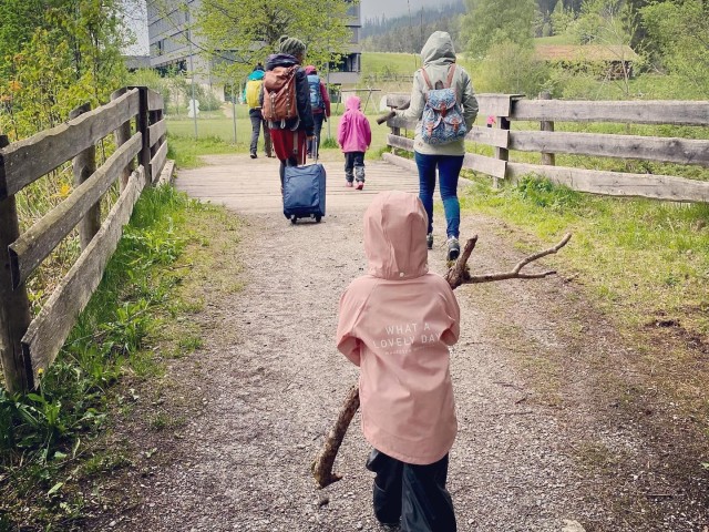 EKiZ Wipptal - Eltern-Kind-Gruppe "Waldlinge unterwegs"