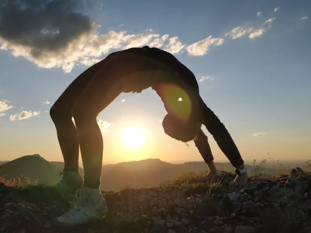 Kraftvoll & bewusst: Yogakurs – 6 Abende