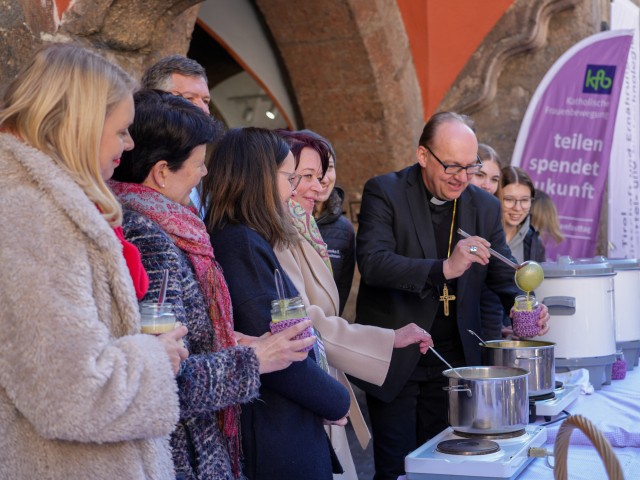 Aktion Familienfasttag: Ein Schöpfer Hoffnung