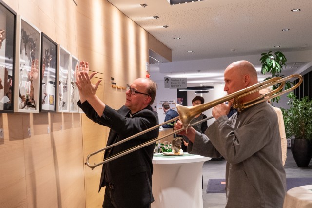 Kunstauktion für Caritas zum 60. Geburtstag