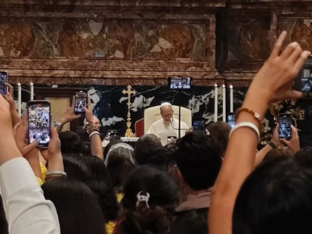 Papst an "Digital-Missionare": Netzwerke von Liebe und Frieden