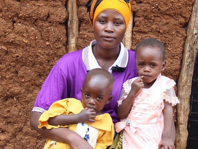 Bruder und Schwester in Not 2025