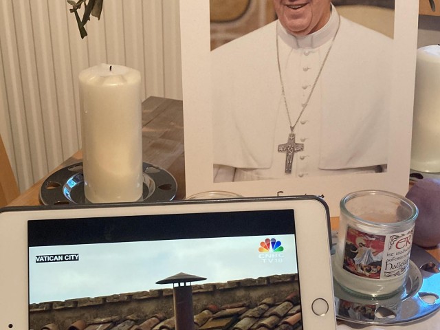 Wahl eines neuen Papstes geht weiter