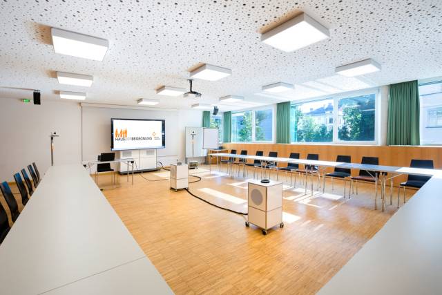 !NEW! High-tech media equipment for even more productive meetings and events