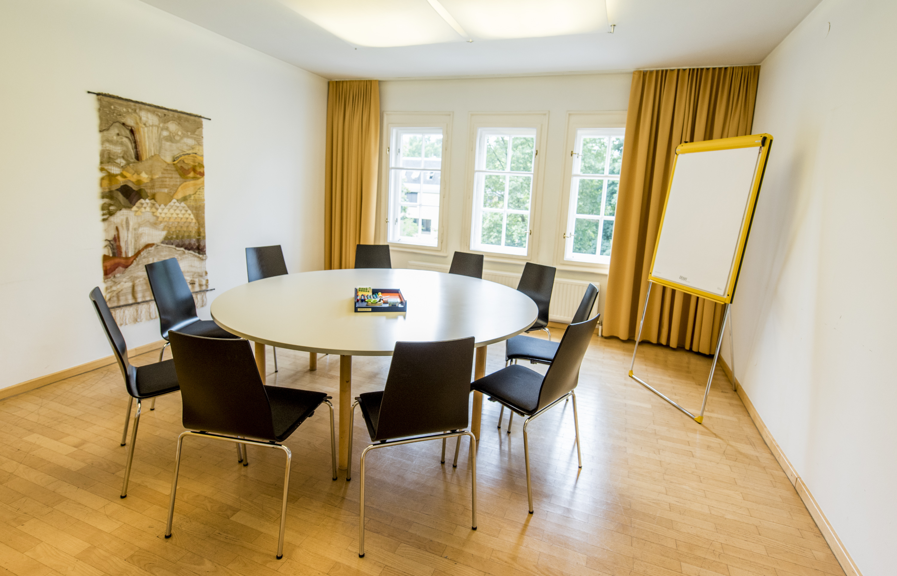 Red/Yellow Meeting Room