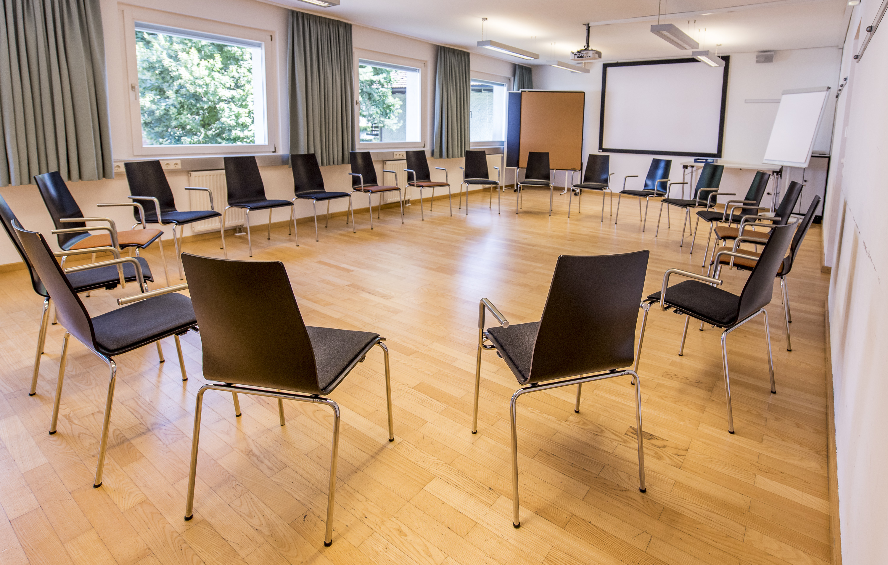 Seminar Room IV