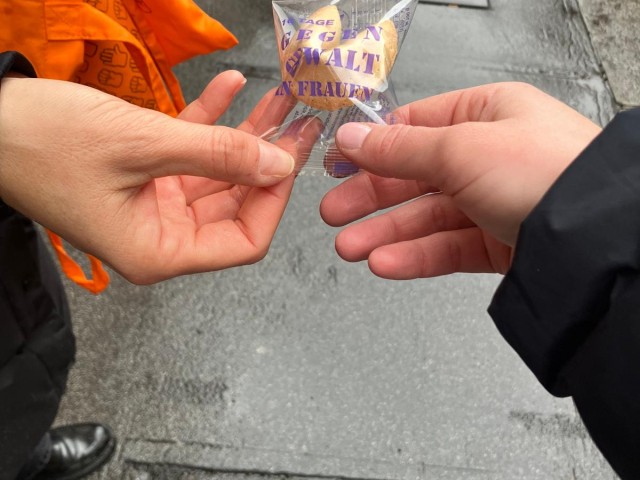 Glückkeksverteilaktion