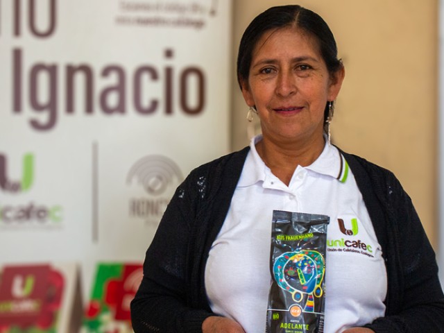 Katholische Frauenbewegung Österreich feiert ein Jahrzehnt Frauensolidarität im fairen Handel - 10 Jahre ADELANTE – Kaffee aus Frauenhand