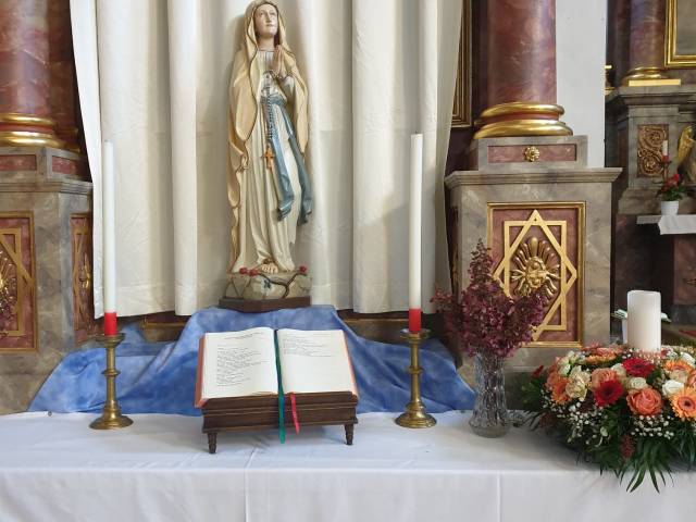 Erntedank- und Rosarifeier in Aschau