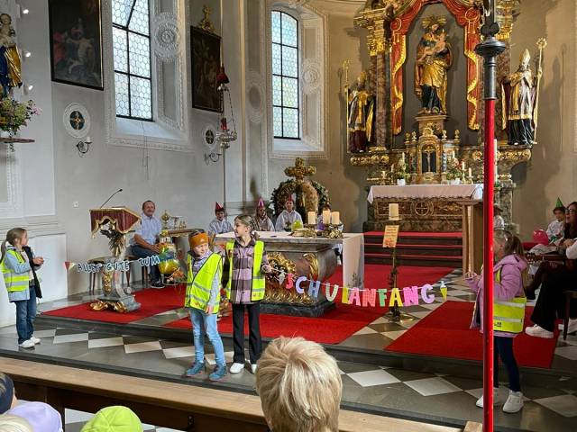 Eröffnungsgottesdienst der VS Schwendau-Hippach
