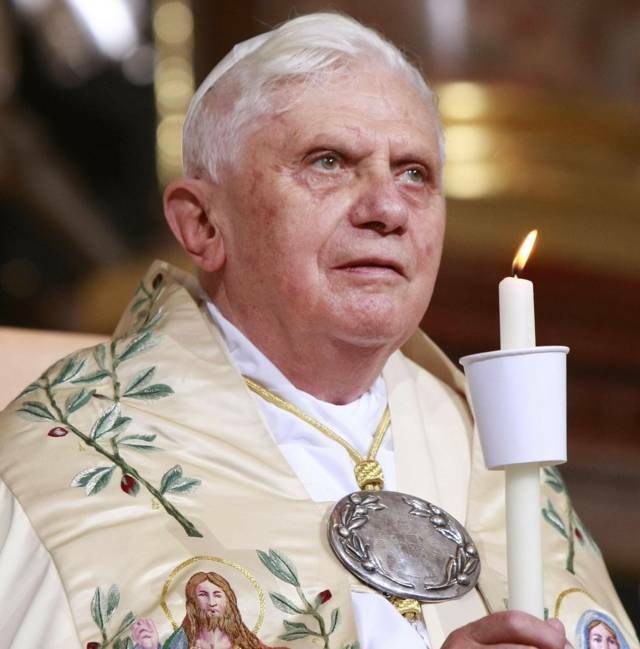 In Gedenken an den verstorbenen Papst Benedikt XVI.