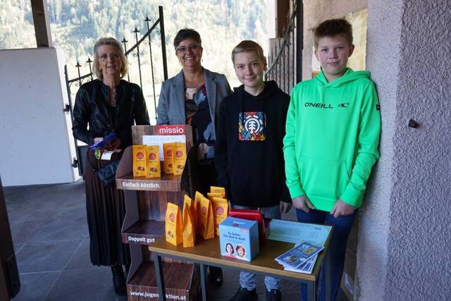 Pralinenverkauf am Weltmissions-Sonntag
