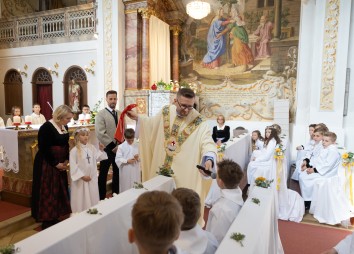 (c)ungerank 003350K8A3228