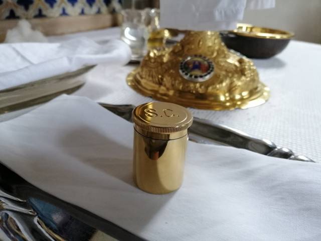 Gottesdienstordnung & Regelmäßige Gottesdienste